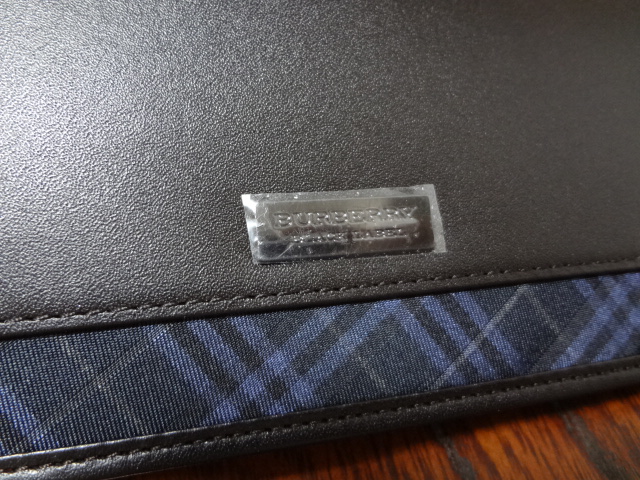 繊細 シリーズ 強調 バーバリー 財布 青 Sgta Jp